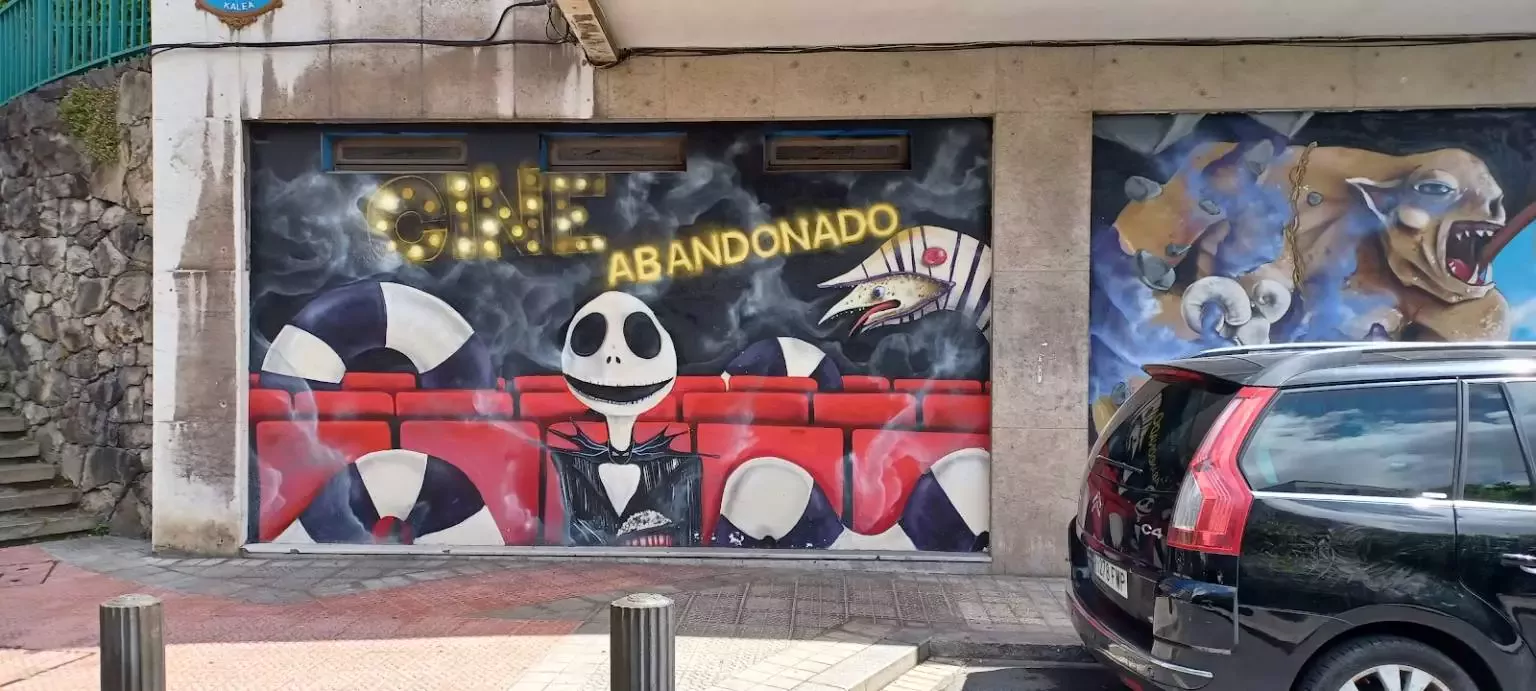 7. El Cine Abandonado Escape Room Bilbao  - Humor