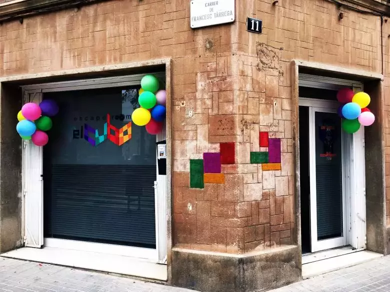 ~ El Cubo ~ Escape Room para Niños o Adultos en Barcelona
